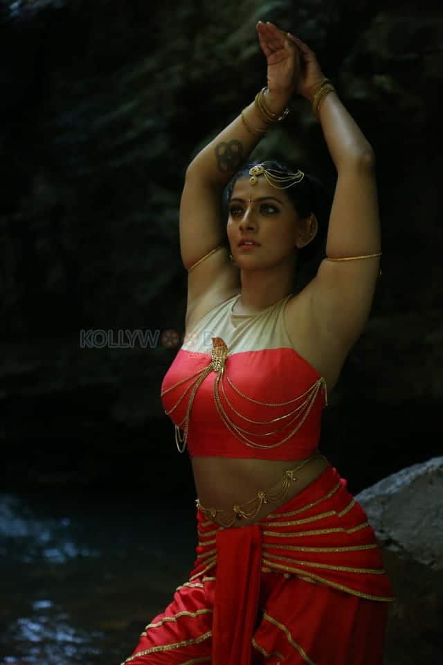 Neeya 2 Movie Varalaxmi Sarathkumar Stills 01