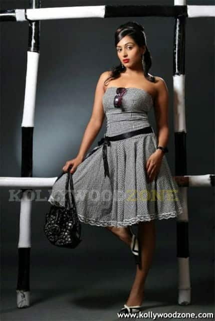 Padma Priya Hot Pics 21