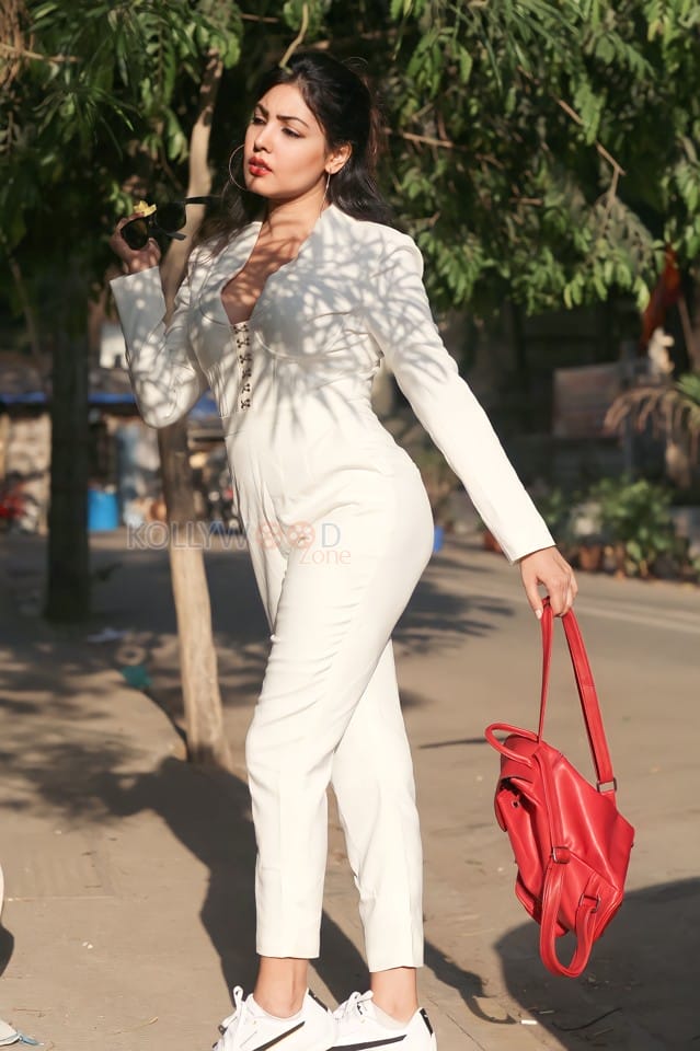 Sexy Komal Jha in a White Long Sleeve Corset Jumpsuit Pictures 14