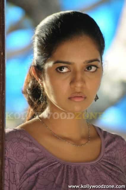 Sexy Swathi Stills 40