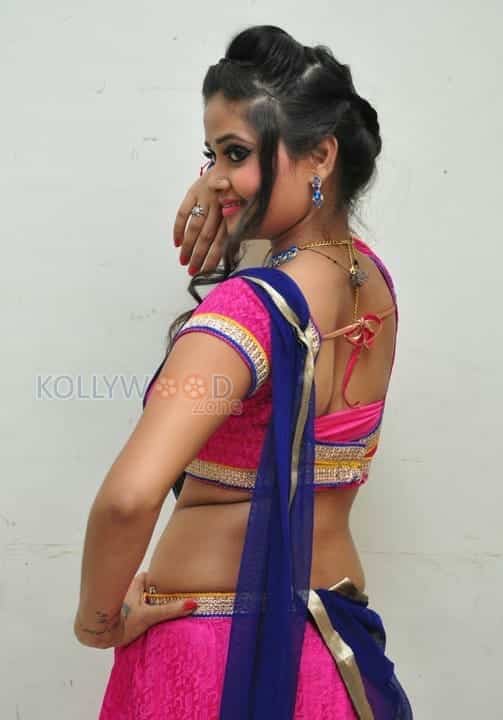 Shreya Vyas Spicy Pics 08