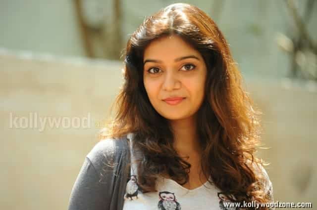 South Indian Actress Swathi Pictures 09