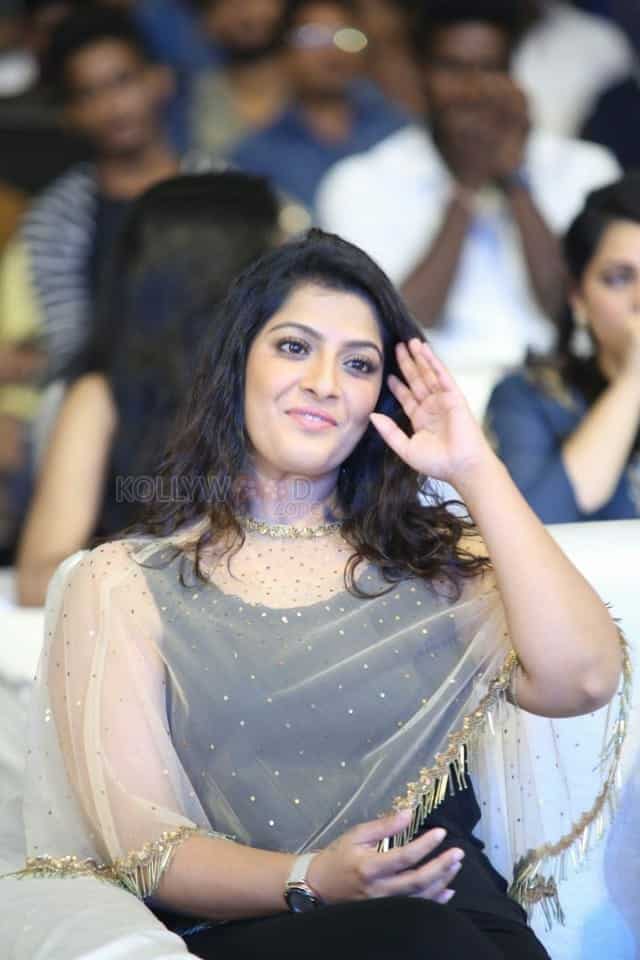 Varalakshmi Sarathkumar At Pandem Kodi 2 Audio Launch Photos 04