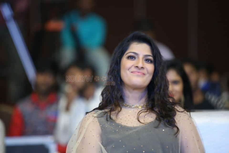 Varalakshmi Sarathkumar At Pandem Kodi 2 Audio Launch Photos 05