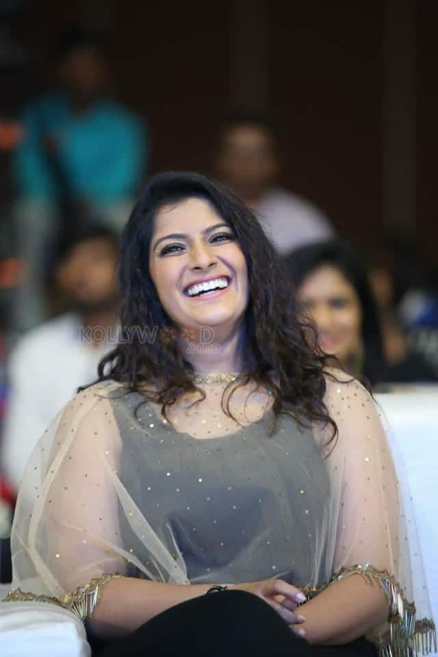 Varalakshmi Sarathkumar At Pandem Kodi 2 Audio Launch Photos 06