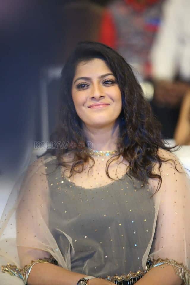 Varalakshmi Sarathkumar At Pandem Kodi 2 Audio Launch Photos 07