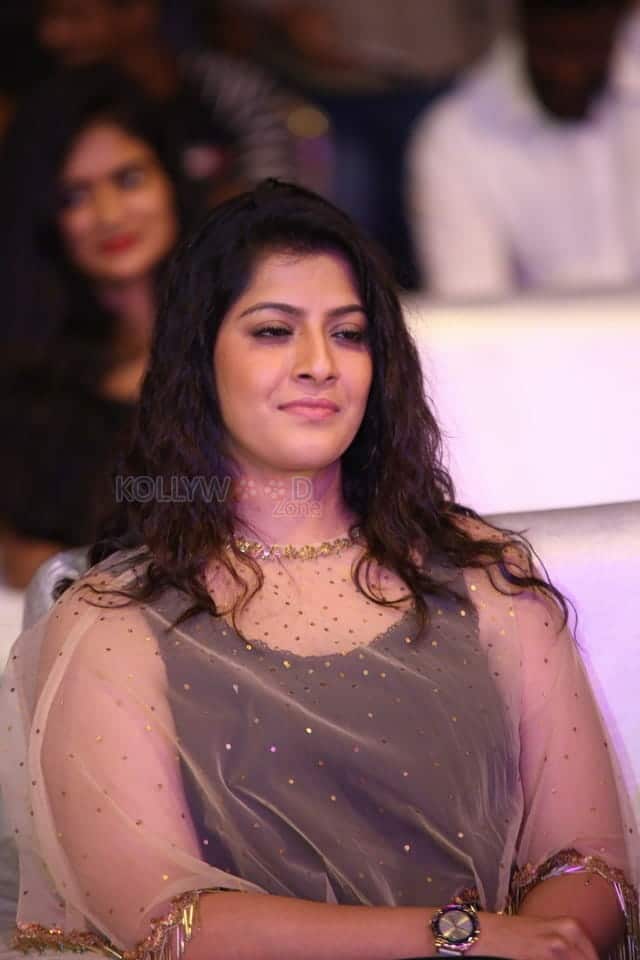 Varalakshmi Sarathkumar At Pandem Kodi 2 Audio Launch Photos 09