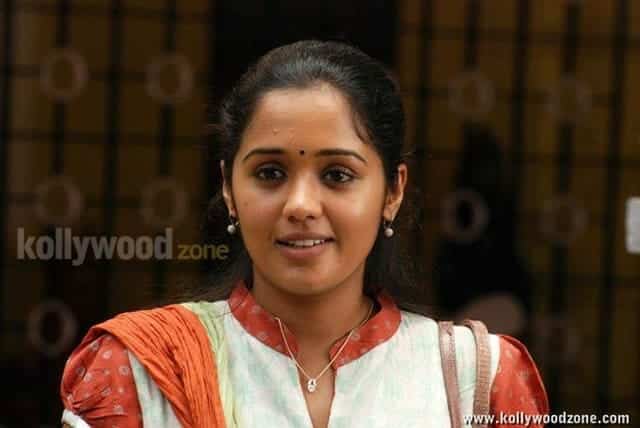 Ananya Stills 02