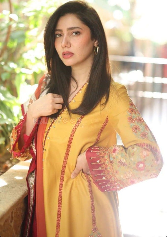 Gorgeous Mahira Khan in a Yellow Mustard Embroidered Salwar Suit Pictures 01