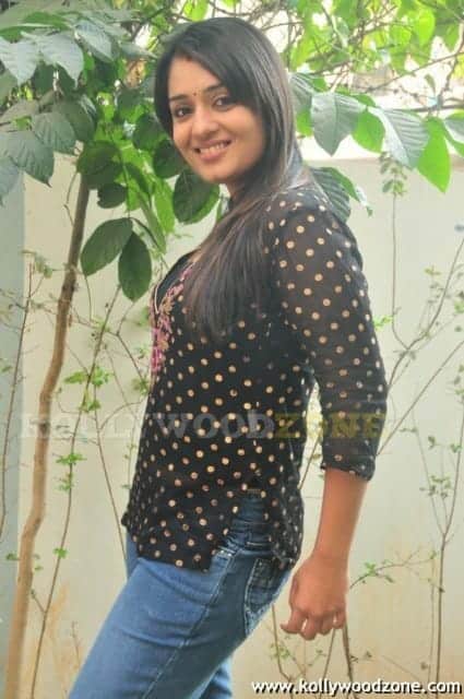 Actress Nikitha Pics 32