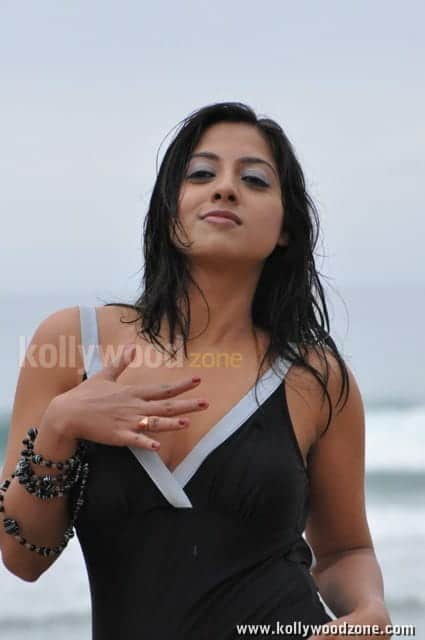 Keerthi Chawla Hot Pictures 22