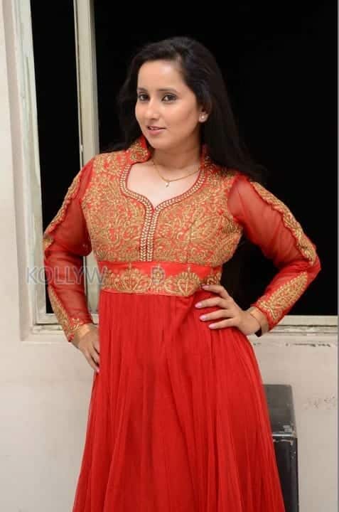 Actress Ishika Singh New Stills 08