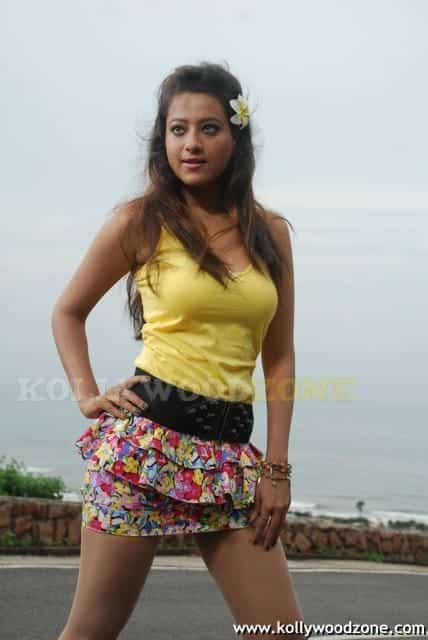 Actress Madalasa Sharma Sexy Hot Stills 51