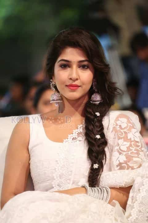 Actress Sonarika Photos 22