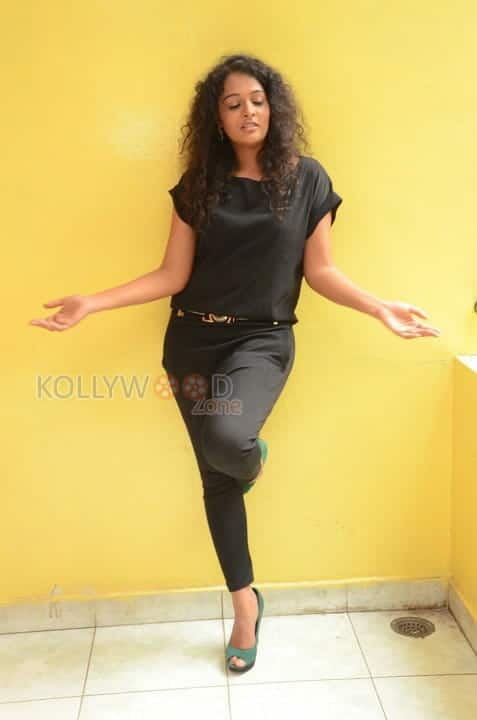 Actress Sonia New Pictures 10