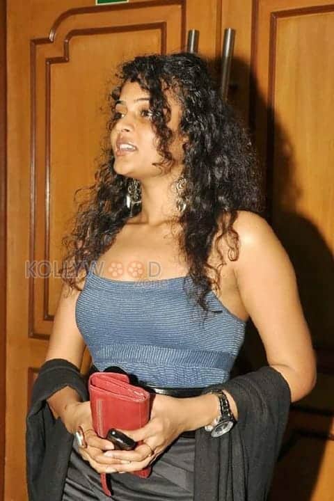 Actress Sonia Spicy Pictures 04