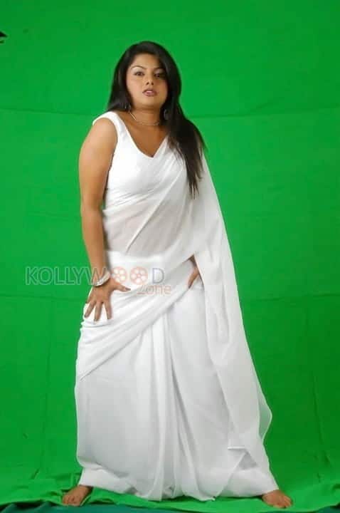 Actress Swathi Varma Hot Pictures 08