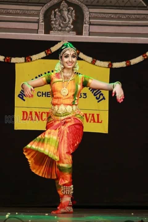 Actress Utthara Unni Bharathanatyam Recital Photos 02