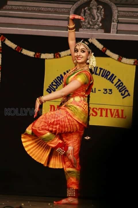 Actress Utthara Unni Bharathanatyam Recital Photos 10