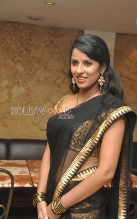 Sravya Reddy Pictures 12