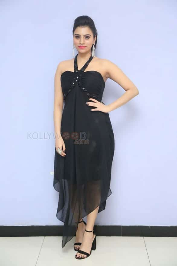 Telugu Actress Priyanka Black Dress Photos 29 (212554) | Kollywood Zone