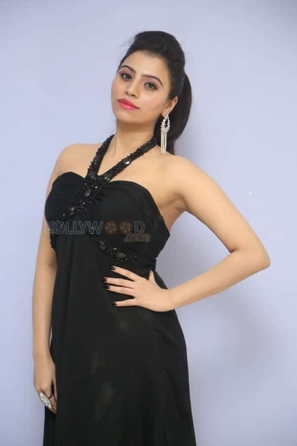 Telugu Actress Priyanka Black Dress Photos 32