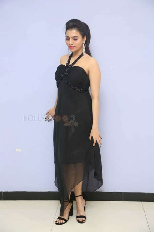 Telugu Actress Priyanka Black Dress Photos 42