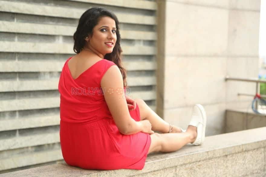 Tollywood Actress Shravya Reddy New Photos 18