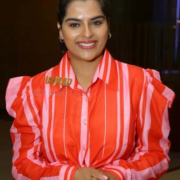 Kavya Kalyanram