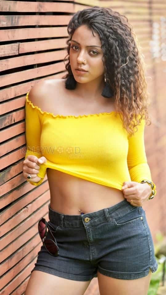 Actress Deviyani Sharma Hot Goa Photoshoot Pictures 18