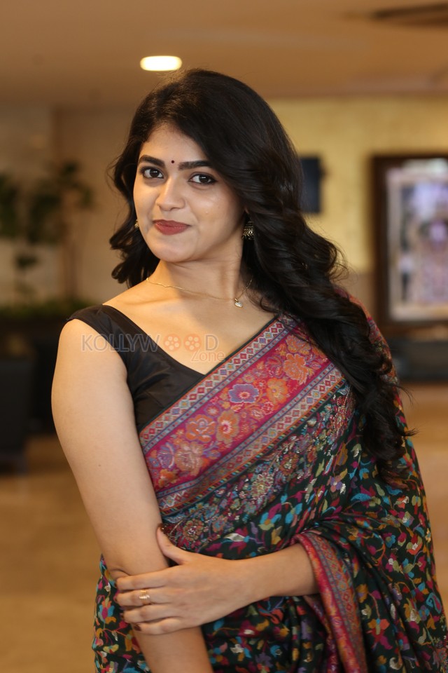 Heroine Sangeerthana Vipin at Janaka Aithe Ganaka Pre Release Event Pictures 05