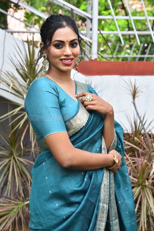 Actress Kamakshi Bhaskarla at Laila Movie Launch Photos 04