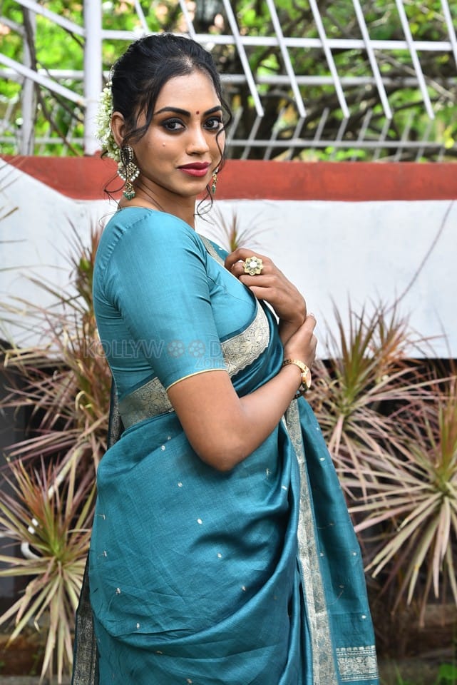 Actress Kamakshi Bhaskarla at Laila Movie Launch Photos 06