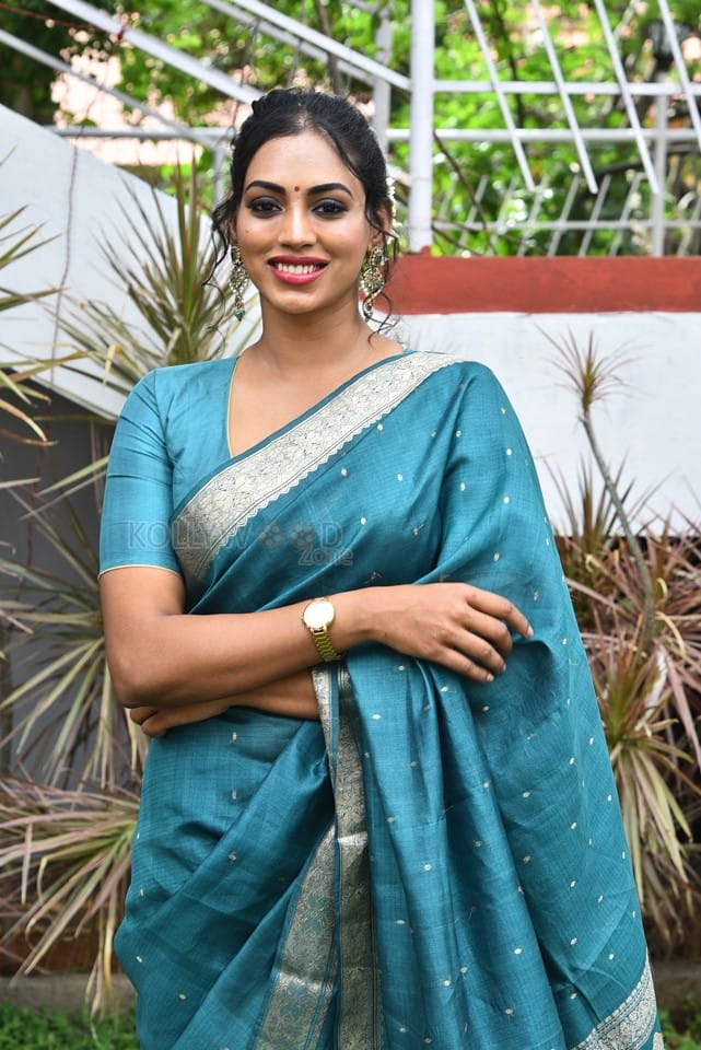 Actress Kamakshi Bhaskarla at Laila Movie Launch Photos 10