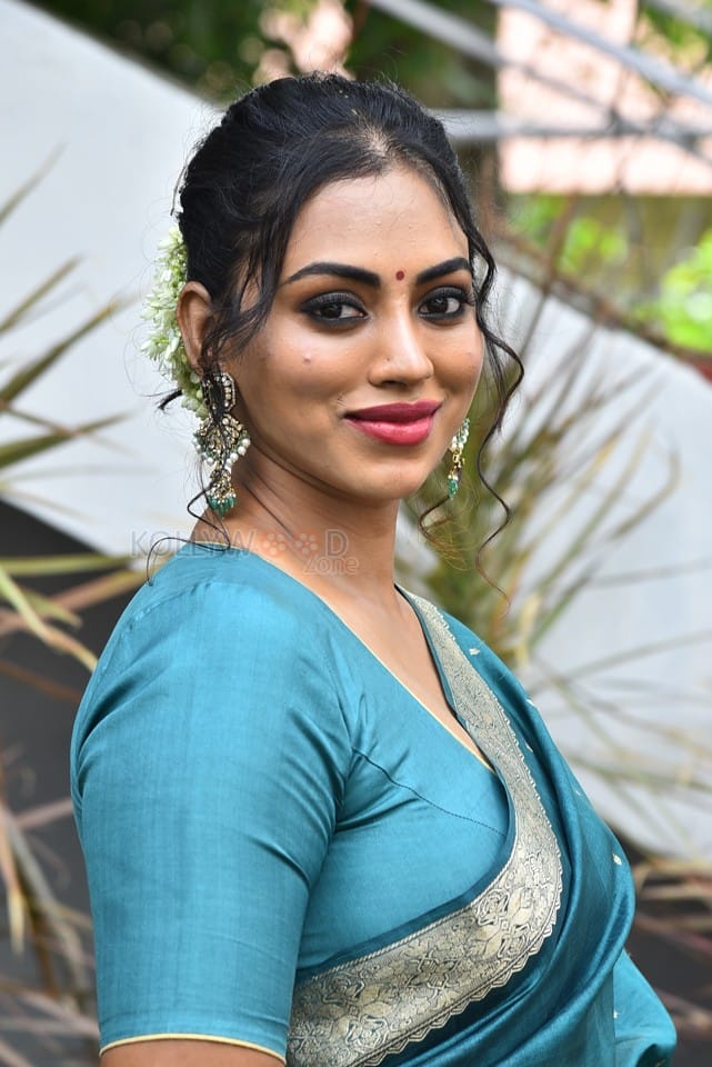 Actress Kamakshi Bhaskarla at Laila Movie Launch Photos 17