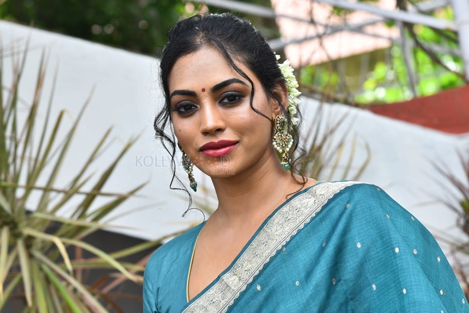 Actress Kamakshi Bhaskarla at Laila Movie Launch Photos 19