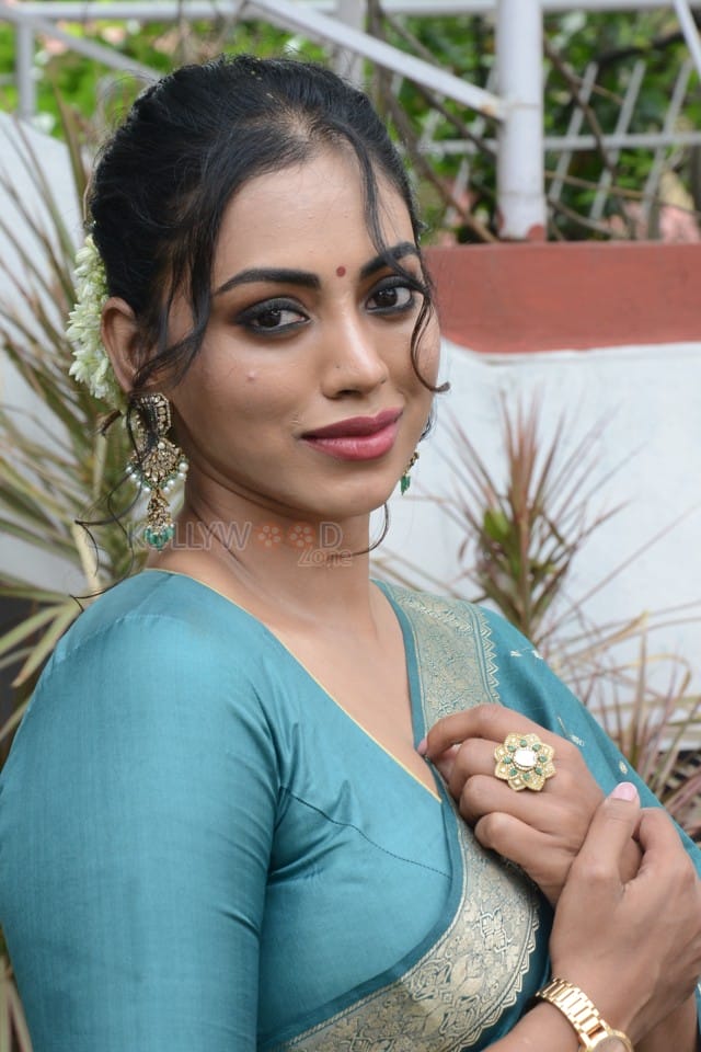 Actress Kamakshi Bhaskarla at Laila Movie Launch Photos 31