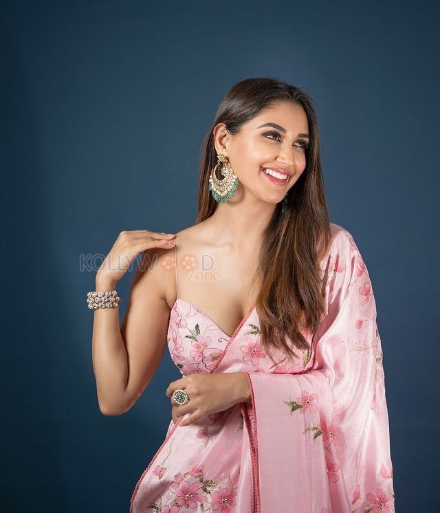 Beautiful Nikita Dutta in a Gorgeous Pink Floral Saree with Spaghetti Strap Sleeveless Blouse Photos 05