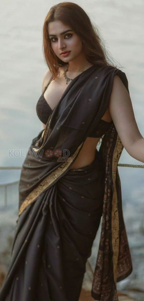 Mukhachitram Actress Ayesha Khan Hot in Black Saree Photos 02