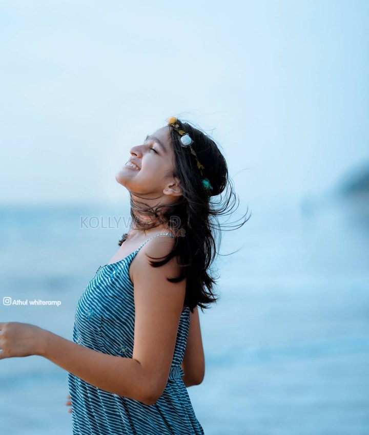 Cute Actress Ananthika Sanilkumar in a Blue Sleeveless Maxi Dress Pictures 05