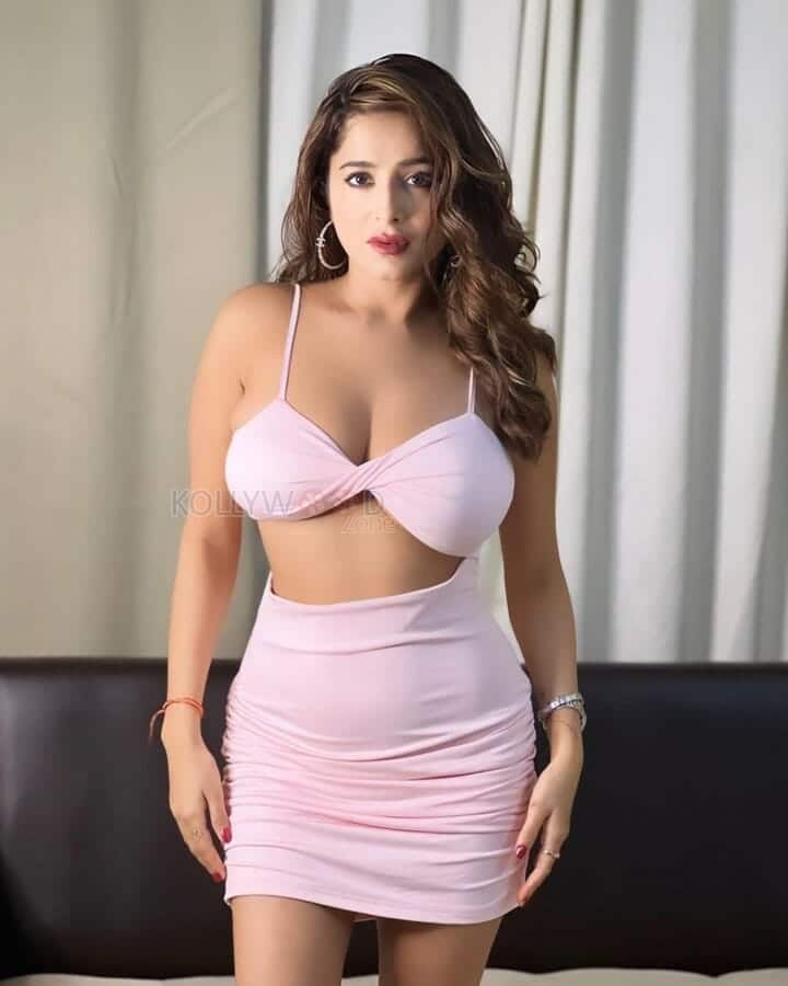 Sexy Kate Sharma in a Light Pink Bra and Mini Skirt Photos 04