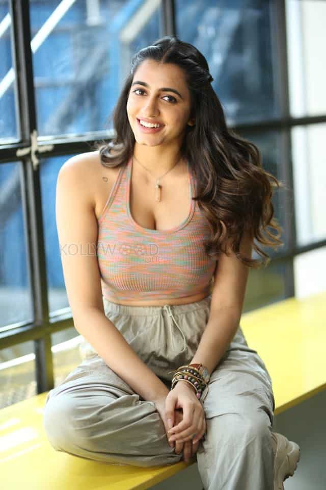 Sexy Actress Maanasa Choudhary at Bubblegum Interview Photos 09