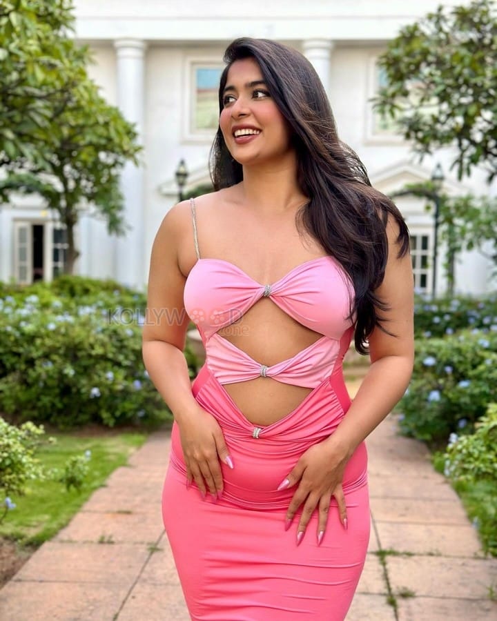 Sexy Nikita Sharma in a Pink Cut Out Dress Photos 04