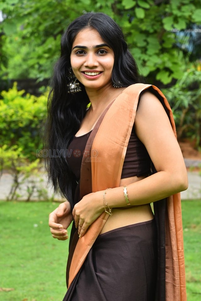 Actress Shagnasri Venun at Prabhutva Juniour Kalasala Movie Press Meet Photos 04