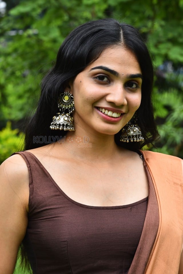 Actress Shagnasri Venun at Prabhutva Juniour Kalasala Movie Press Meet Photos 23