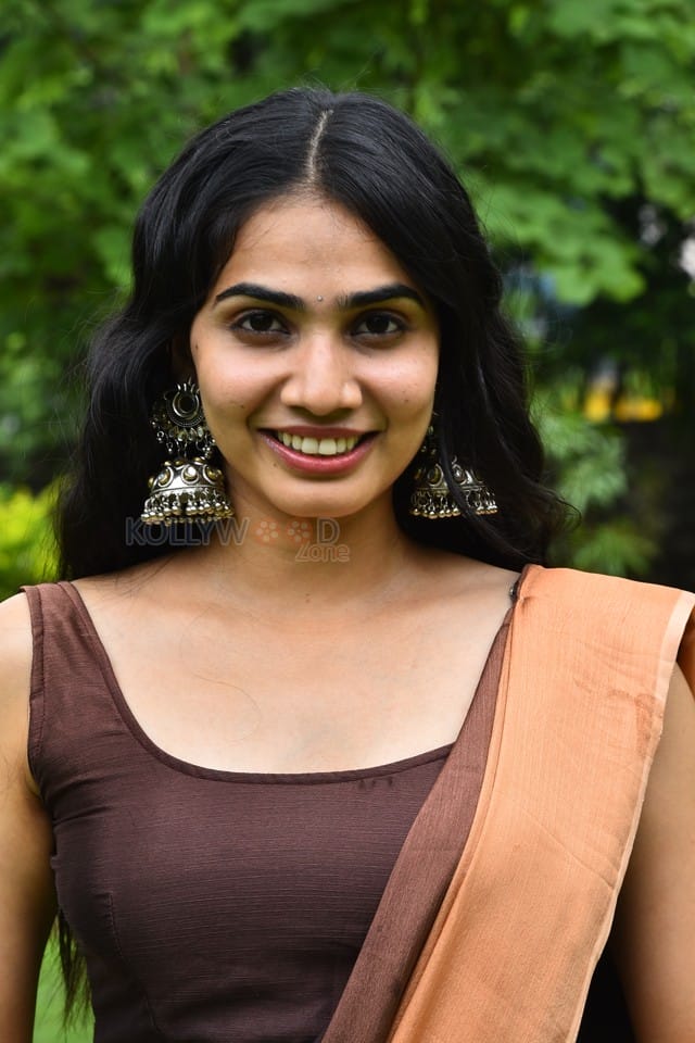 Actress Shagnasri Venun at Prabhutva Juniour Kalasala Movie Press Meet Photos 26