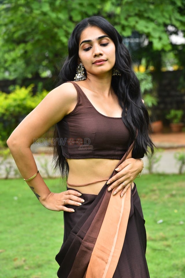 Actress Shagnasri Venun at Prabhutva Juniour Kalasala Movie Press Meet Photos 42