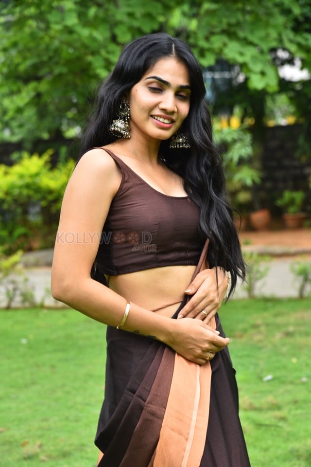 Actress Shagnasri Venun at Prabhutva Juniour Kalasala Movie Press Meet Photos 43