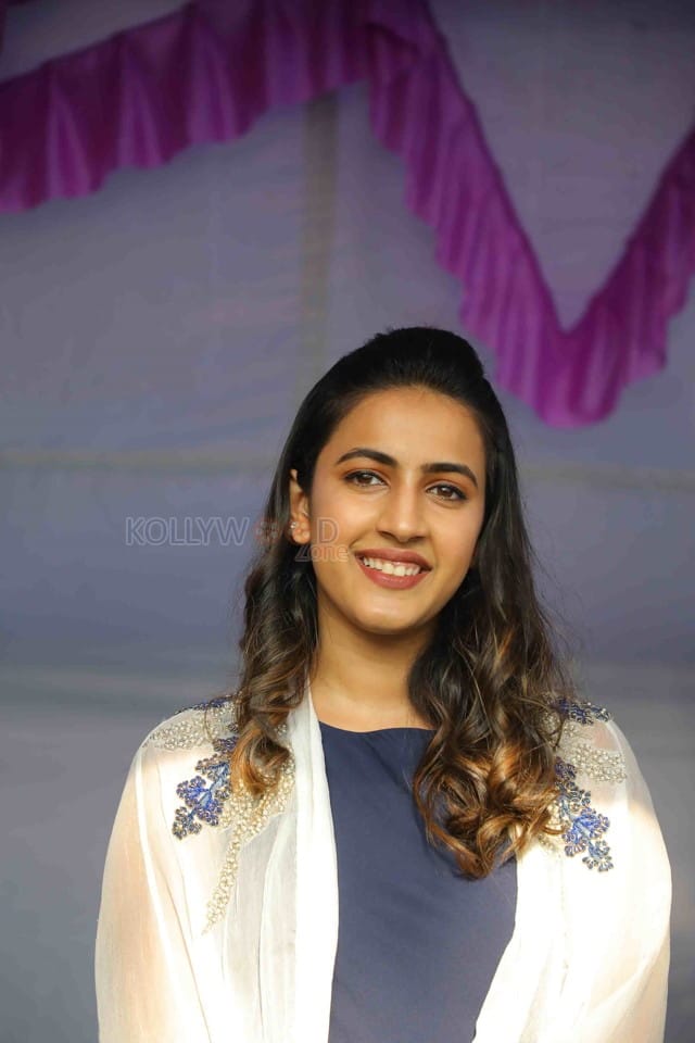 Actress Niharika Konidela At Cellbay Multi brand Mobile Store Launch Photos 01