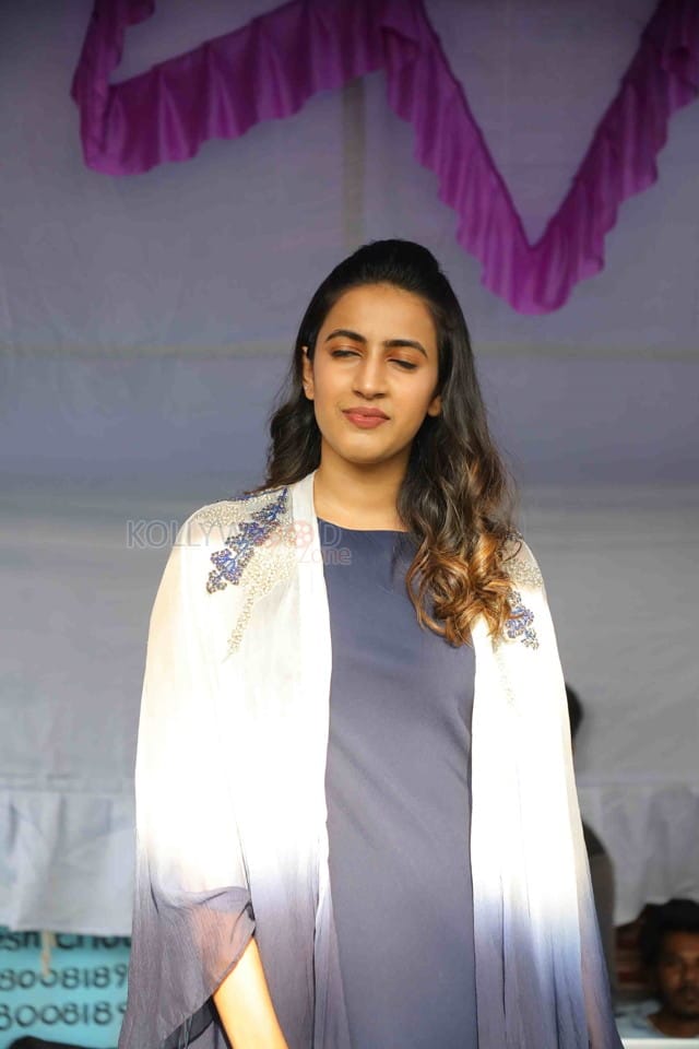 Actress Niharika Konidela At Cellbay Multi brand Mobile Store Launch Photos 14